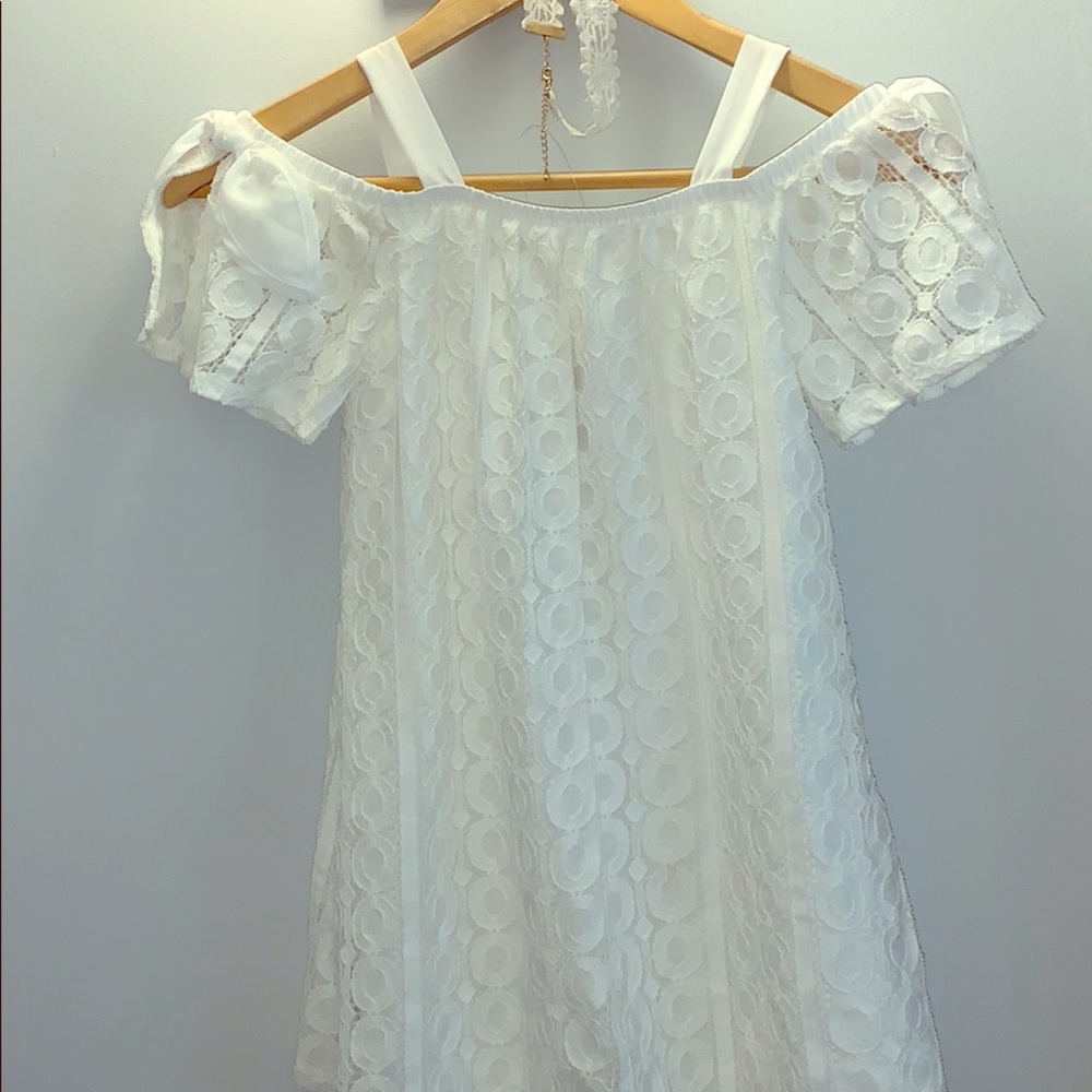 Girls’ White cold shoulder tunic, split sleeve